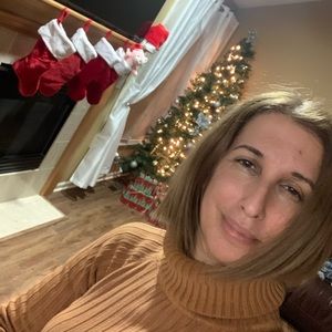 Meet your Posher, Annia